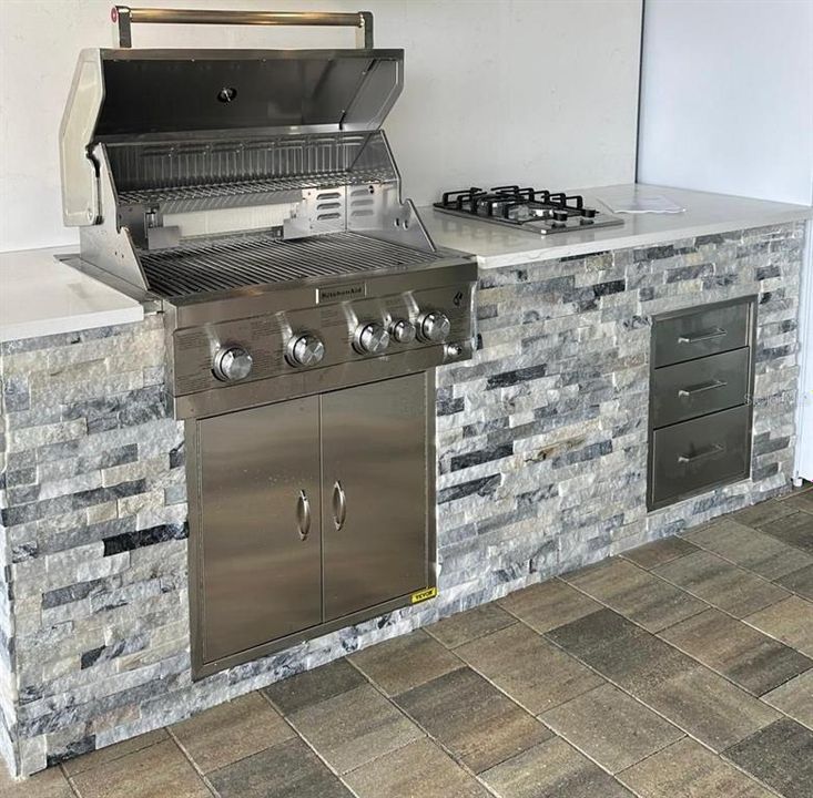 На продажу: $270,000 (3 спален, 2 ванн, 1448 Квадратных фут)