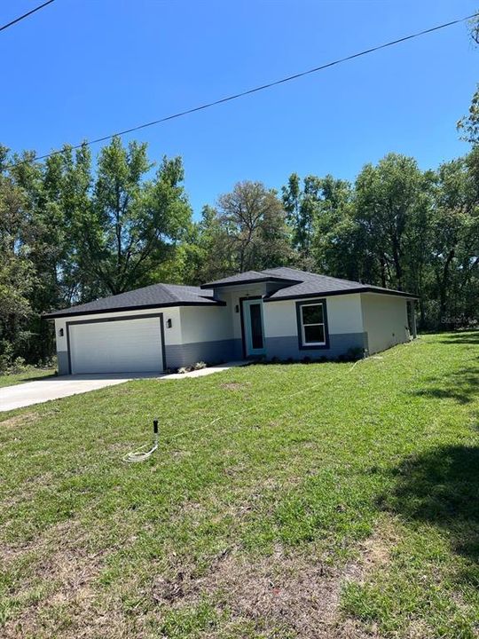 For Rent: $1,800 (3 beds, 2 baths, 1411 Square Feet)