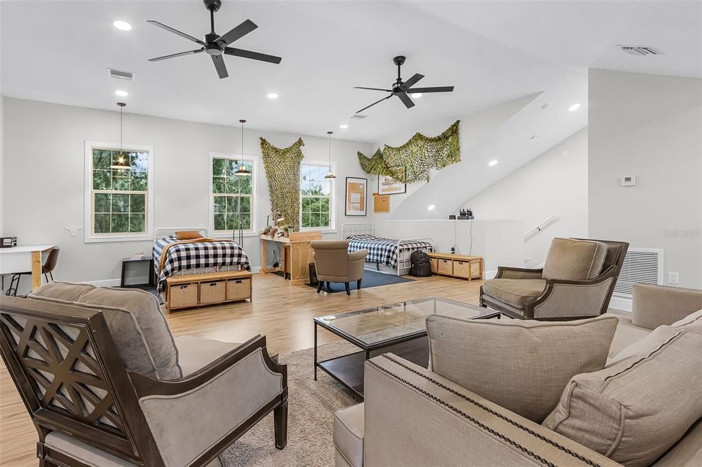 На продажу: $1,495,000 (3 спален, 3 ванн, 2894 Квадратных фут)