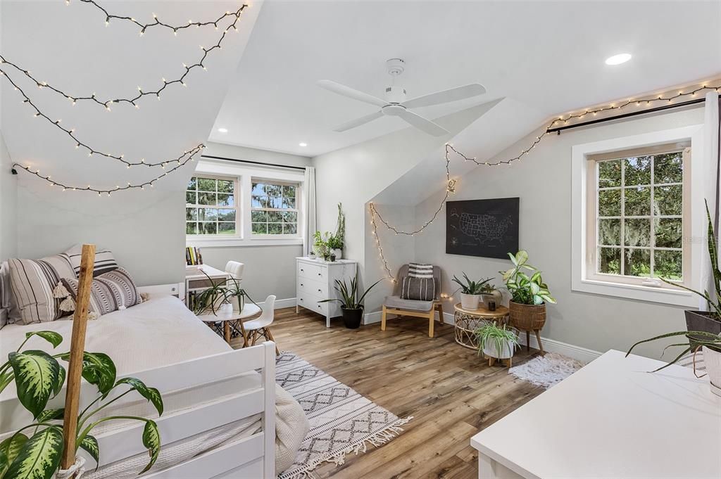 На продажу: $1,495,000 (3 спален, 3 ванн, 2894 Квадратных фут)