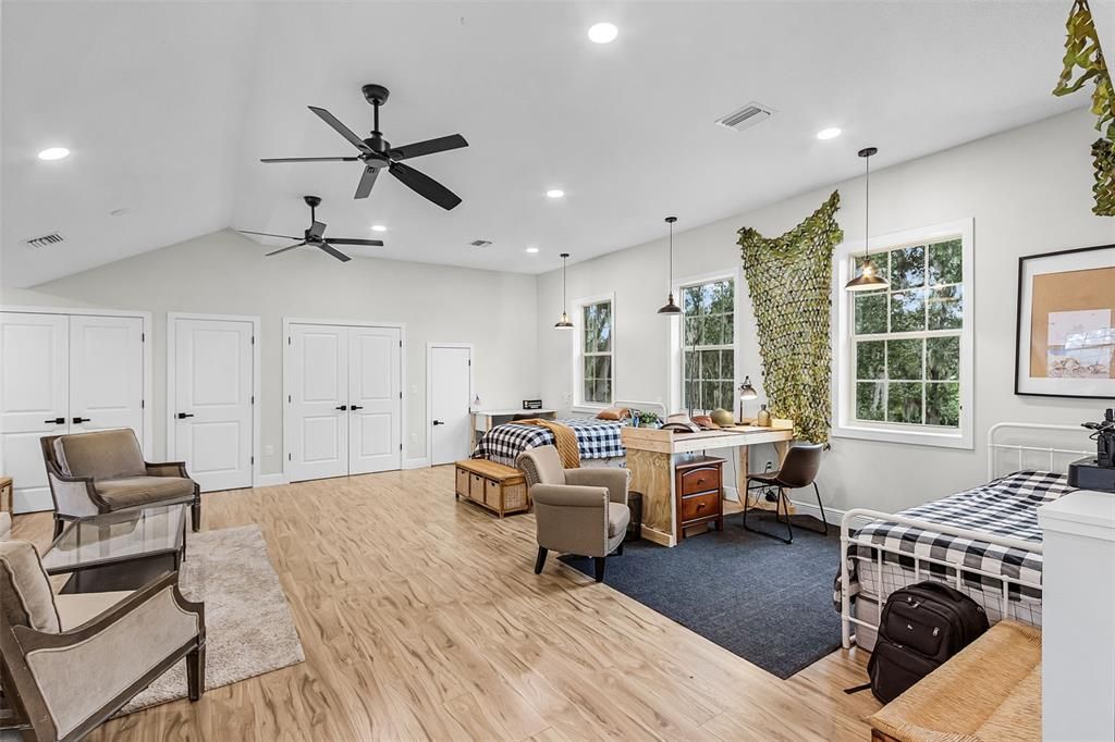 На продажу: $1,495,000 (3 спален, 3 ванн, 2894 Квадратных фут)