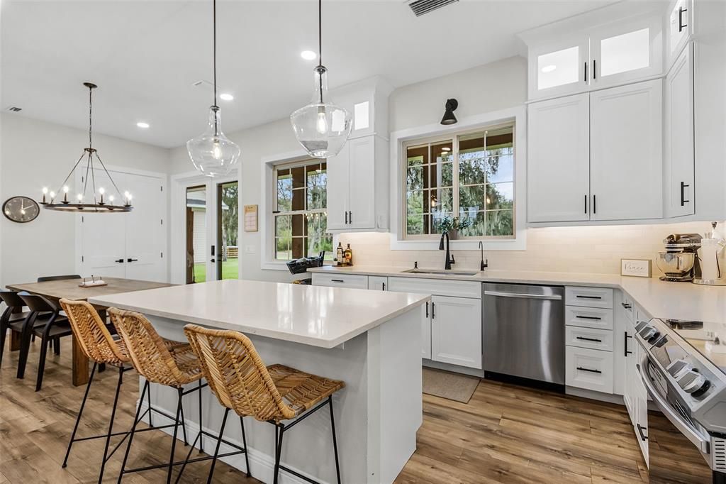 На продажу: $1,495,000 (3 спален, 3 ванн, 2894 Квадратных фут)