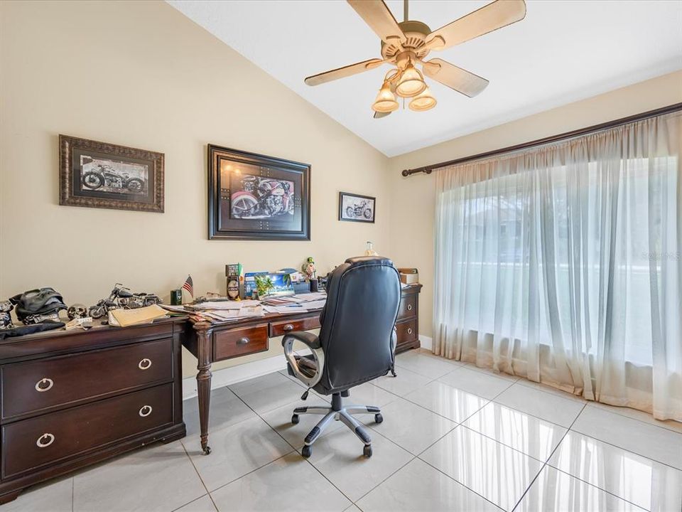 For Sale: $475,000 (3 beds, 2 baths, 1830 Square Feet)