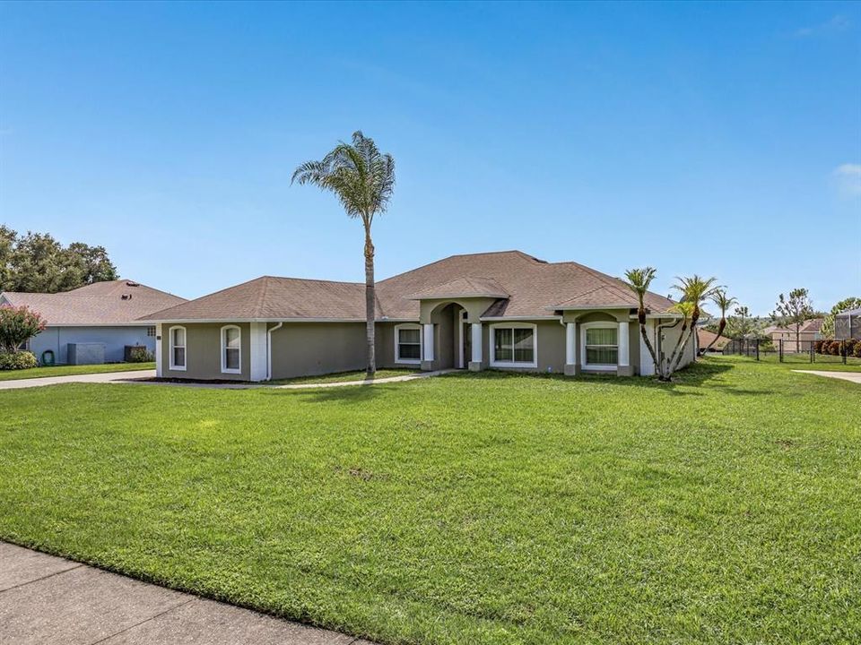 For Sale: $475,000 (3 beds, 2 baths, 1830 Square Feet)