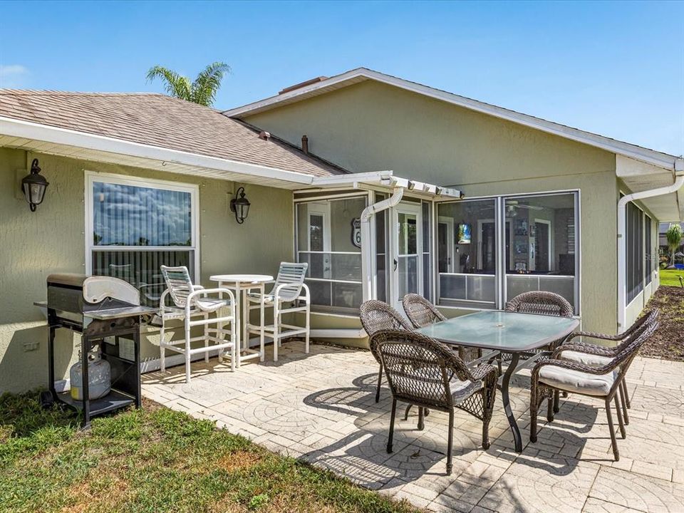 For Sale: $475,000 (3 beds, 2 baths, 1830 Square Feet)