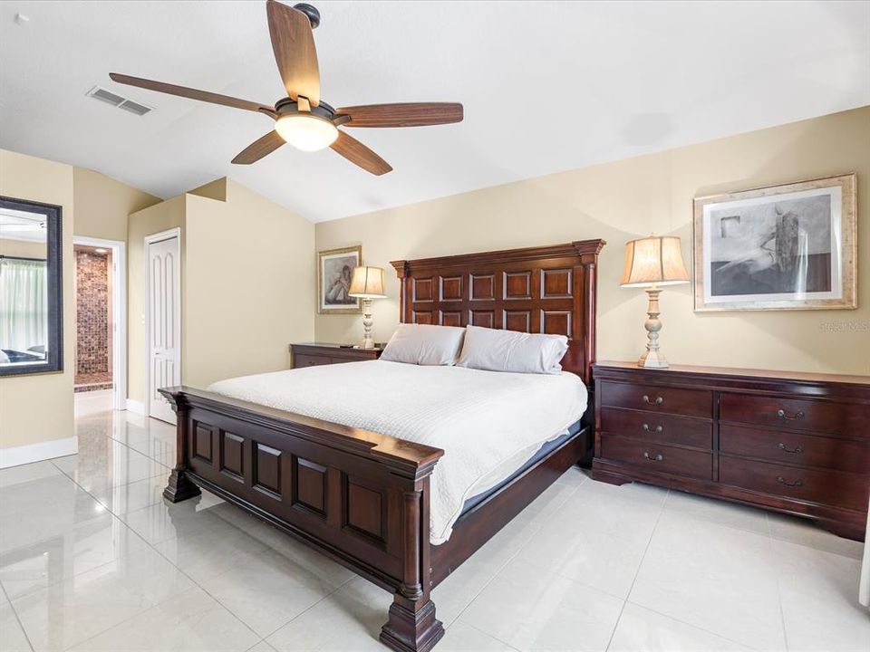 For Sale: $475,000 (3 beds, 2 baths, 1830 Square Feet)