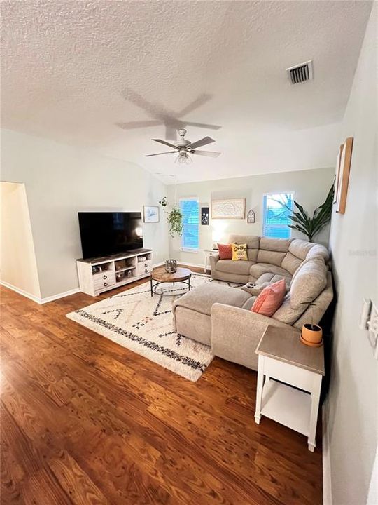 Active With Contract: $574,900 (4 beds, 2 baths, 2147 Square Feet)