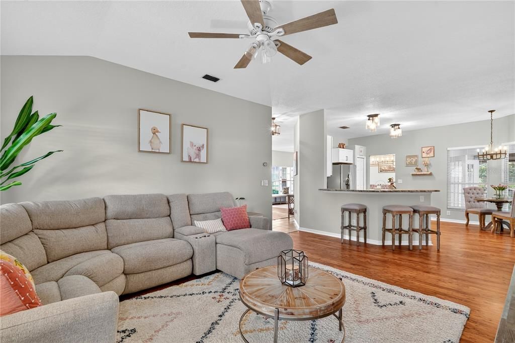 Active With Contract: $574,900 (4 beds, 2 baths, 2147 Square Feet)