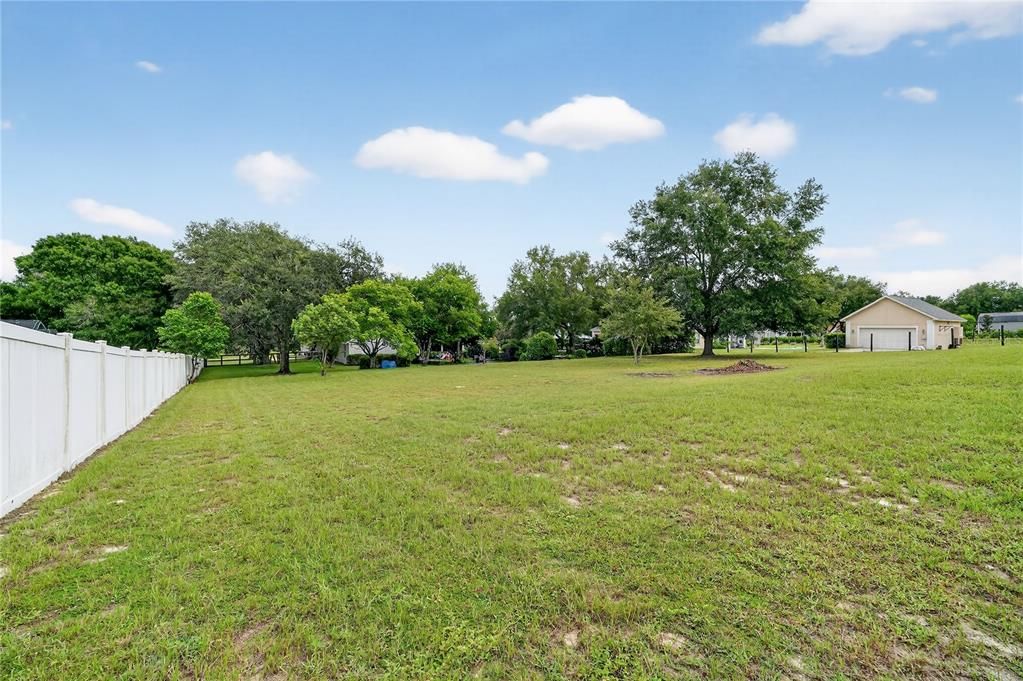 Active With Contract: $574,900 (4 beds, 2 baths, 2147 Square Feet)