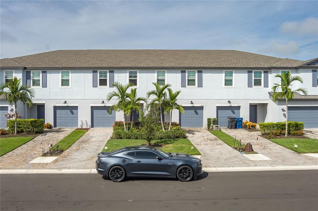 En Venta: $315,900 (3 camas, 2 baños, 1575 Pies cuadrados)