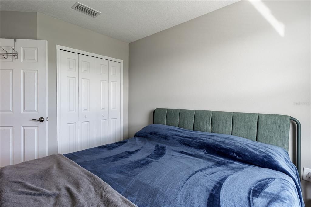 En Venta: $315,900 (3 camas, 2 baños, 1575 Pies cuadrados)