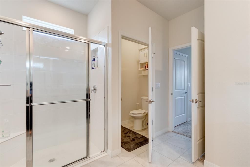 待售: $399,999 (4 贝兹, 2 浴室, 2059 平方英尺)