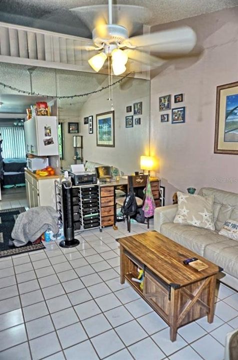 На продажу: $134,900 (1 спален, 1 ванн, 456 Квадратных фут)