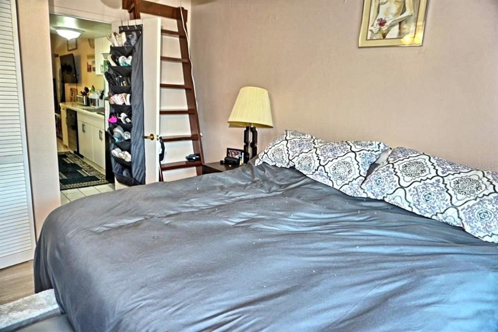 На продажу: $134,900 (1 спален, 1 ванн, 456 Квадратных фут)