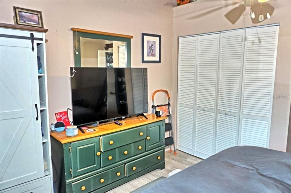 На продажу: $134,900 (1 спален, 1 ванн, 456 Квадратных фут)