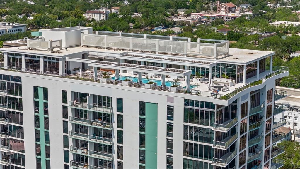 出租: $9,200 (2 贝兹, 2 浴室, 1923 平方英尺)