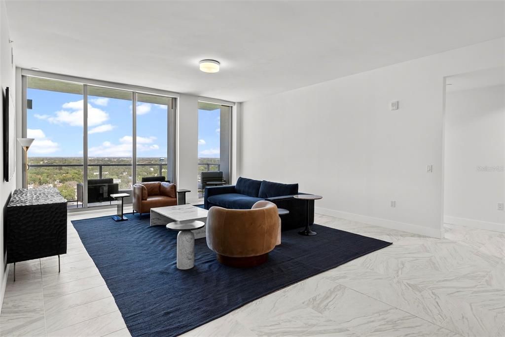 出租: $9,200 (2 贝兹, 2 浴室, 1923 平方英尺)