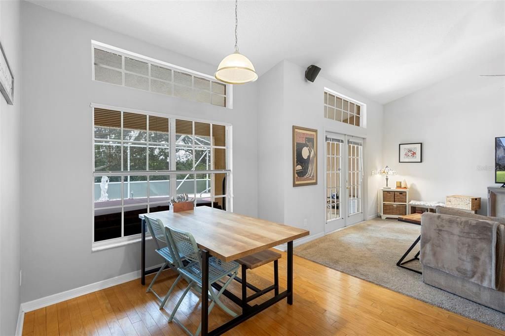 En Venta: $439,000 (4 camas, 2 baños, 1822 Pies cuadrados)