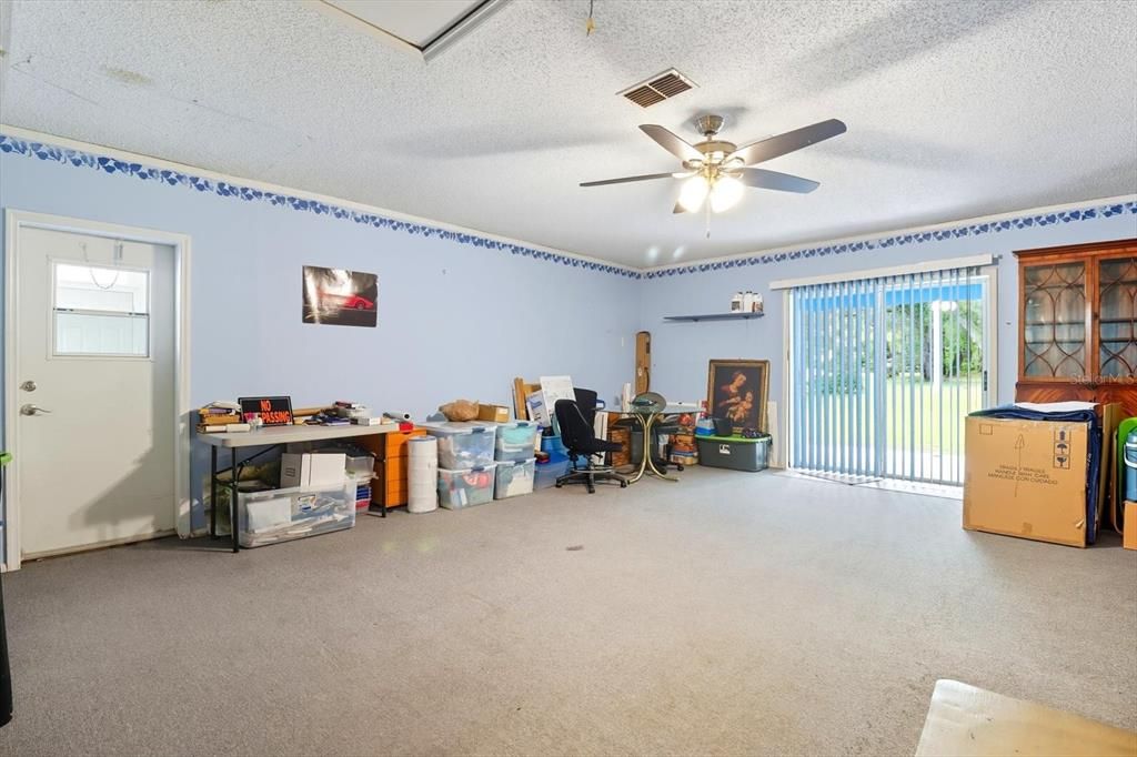 En Venta: $450,000 (4 camas, 3 baños, 2720 Pies cuadrados)