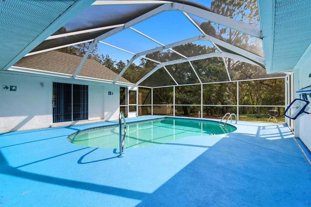 En Venta: $450,000 (4 camas, 3 baños, 2720 Pies cuadrados)