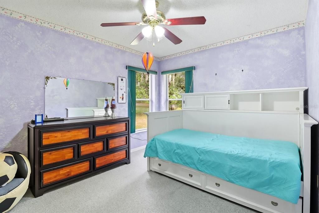 En Venta: $450,000 (4 camas, 3 baños, 2720 Pies cuadrados)