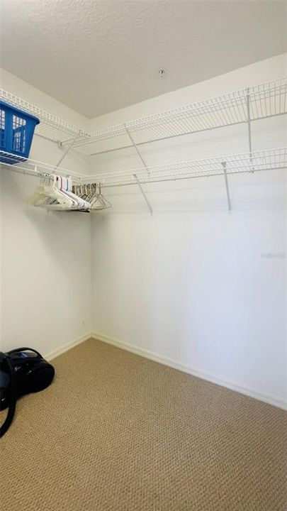 出租: $2,200 (3 贝兹, 3 浴室, 1590 平方英尺)