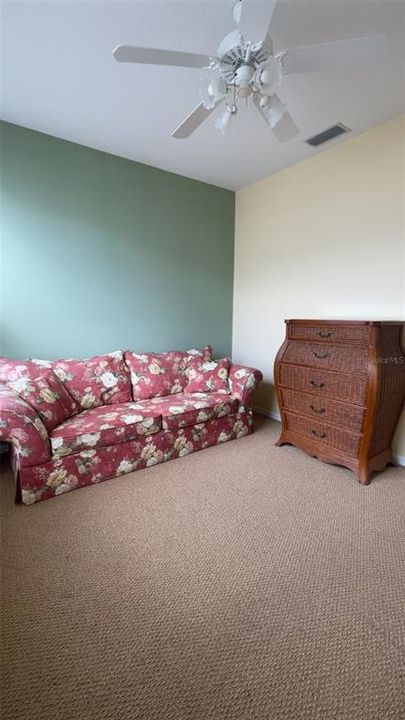 出租: $2,200 (3 贝兹, 3 浴室, 1590 平方英尺)