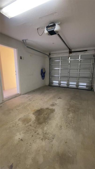 出租: $2,200 (3 贝兹, 3 浴室, 1590 平方英尺)