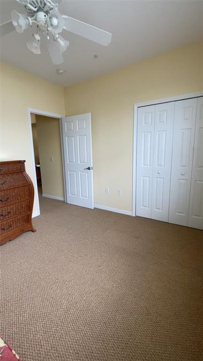 出租: $2,200 (3 贝兹, 3 浴室, 1590 平方英尺)