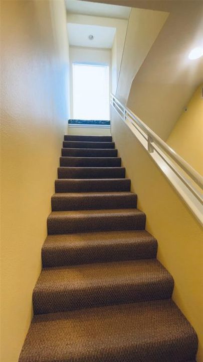 出租: $2,200 (3 贝兹, 3 浴室, 1590 平方英尺)