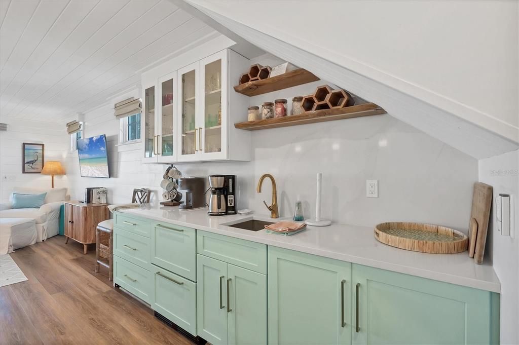 出租: $4,250 (3 贝兹, 2 浴室, 1408 平方英尺)