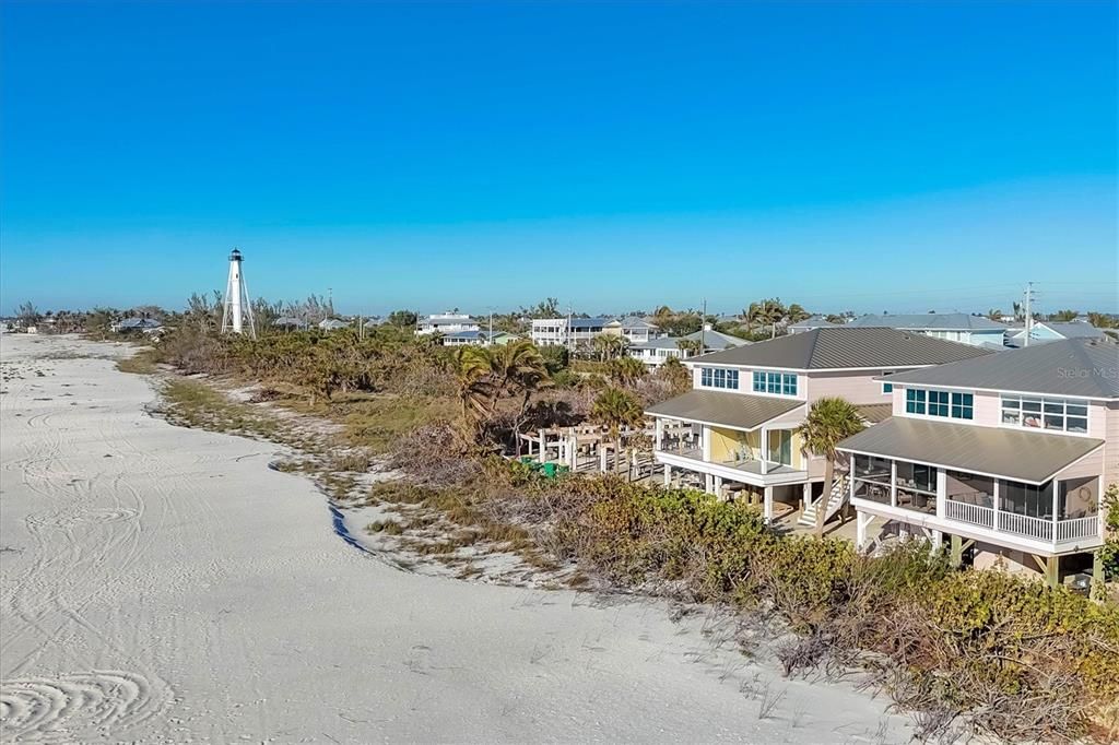 出租: $4,250 (3 贝兹, 2 浴室, 1408 平方英尺)