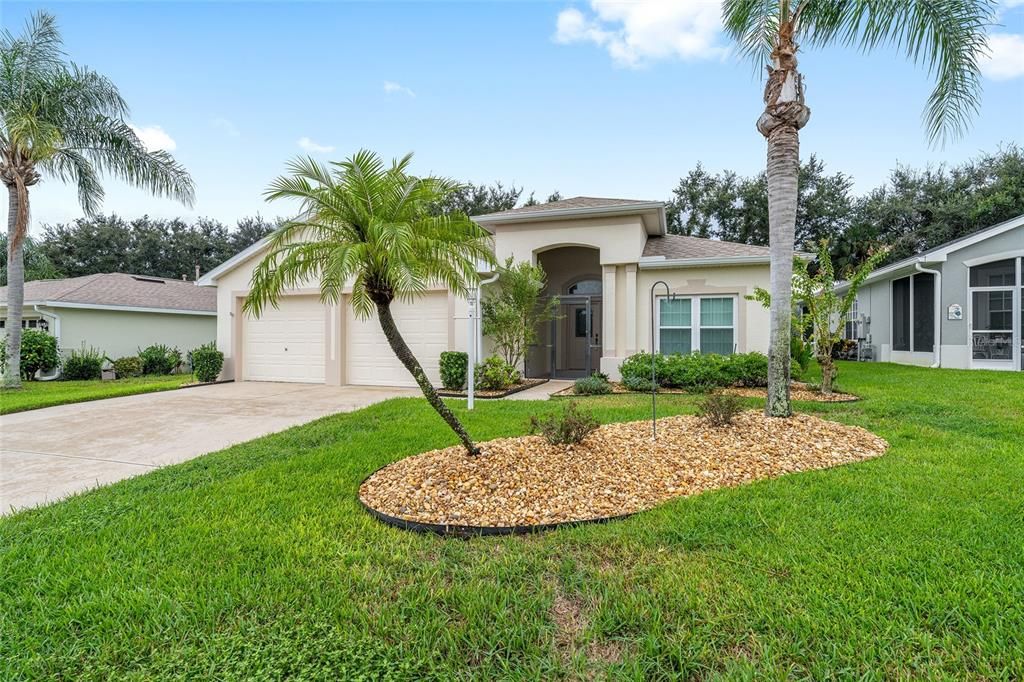 合同活跃: $320,000 (3 贝兹, 2 浴室, 2182 平方英尺)