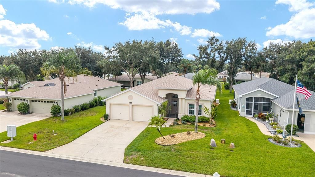 合同活跃: $320,000 (3 贝兹, 2 浴室, 2182 平方英尺)