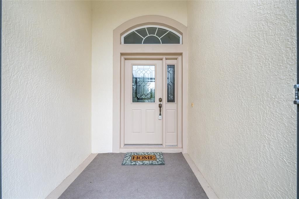 合同活跃: $320,000 (3 贝兹, 2 浴室, 2182 平方英尺)