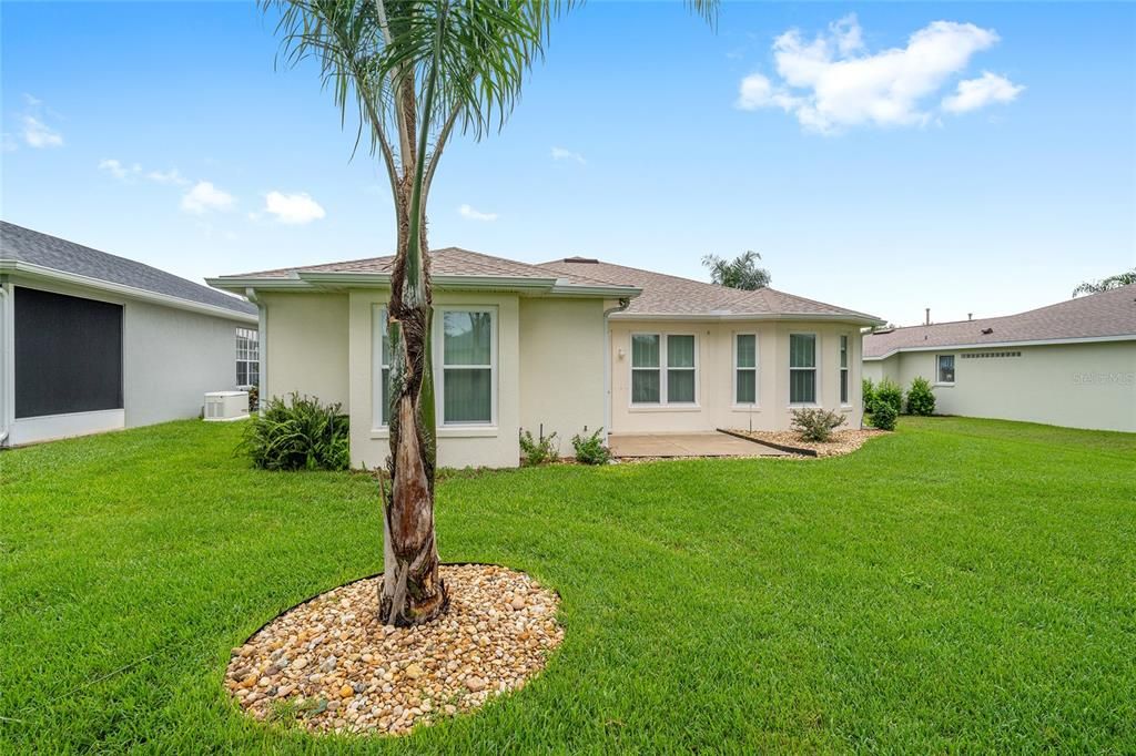 合同活跃: $320,000 (3 贝兹, 2 浴室, 2182 平方英尺)