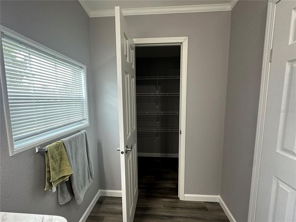 For Sale: $399,000 (4 beds, 2 baths, 1650 Square Feet)