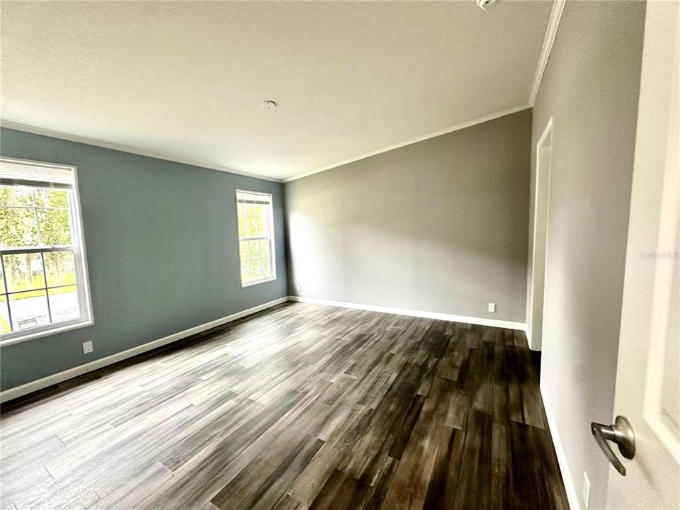 For Sale: $399,000 (4 beds, 2 baths, 1650 Square Feet)