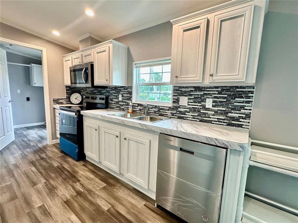 For Sale: $399,000 (4 beds, 2 baths, 1650 Square Feet)