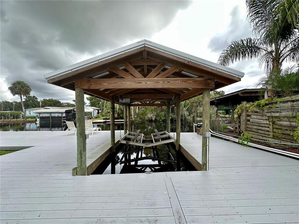 For Sale: $399,000 (4 beds, 2 baths, 1650 Square Feet)