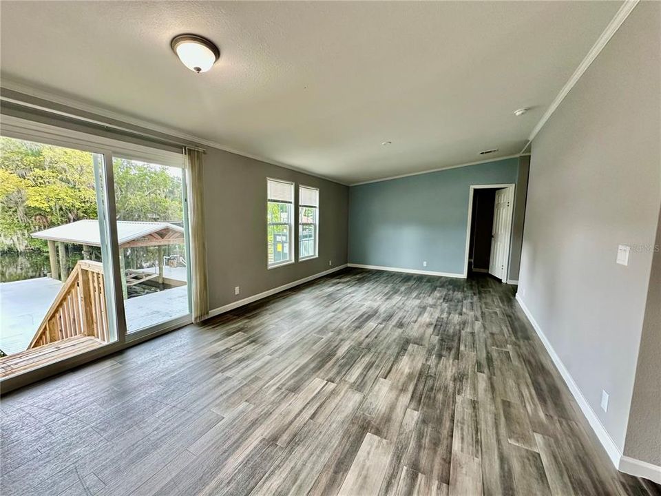 For Sale: $399,000 (4 beds, 2 baths, 1650 Square Feet)