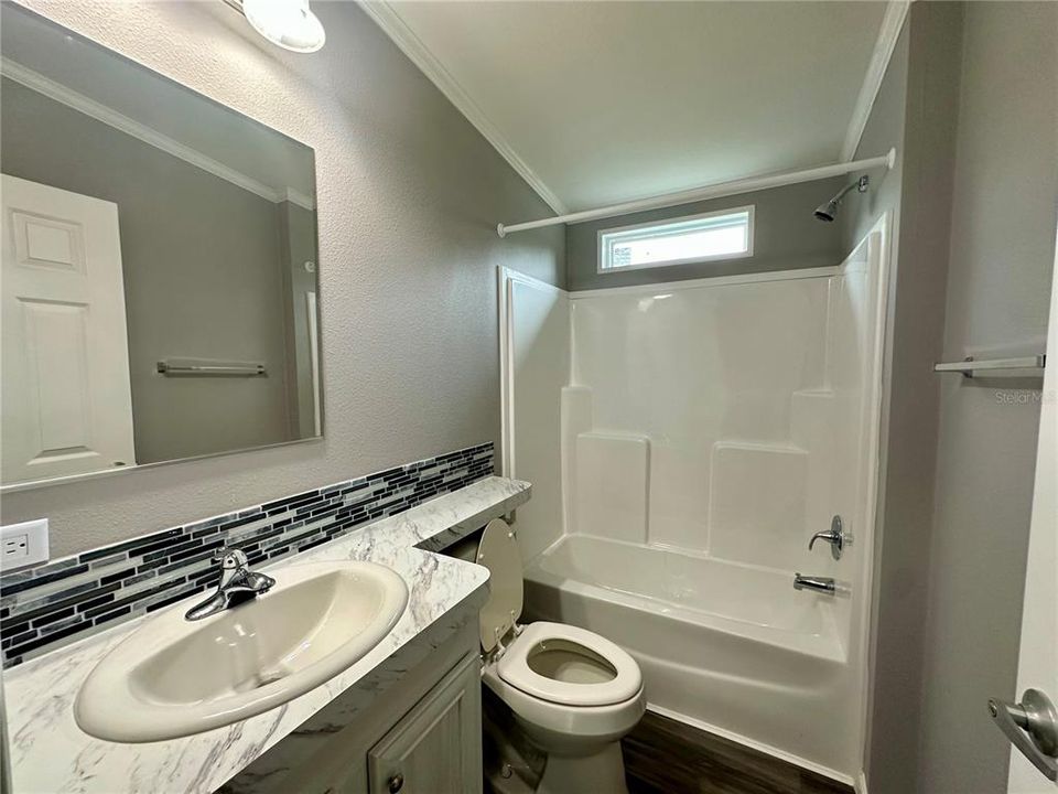 For Sale: $399,000 (4 beds, 2 baths, 1650 Square Feet)