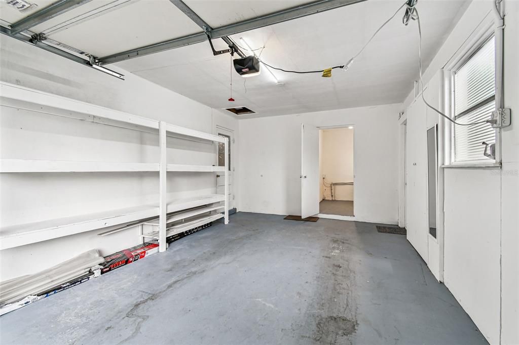 Activo con contrato: $329,000 (2 camas, 1 baños, 892 Pies cuadrados)