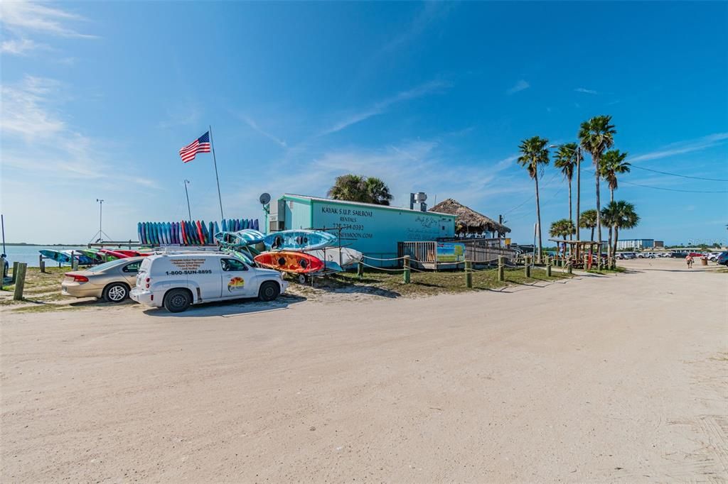 Activo con contrato: $329,000 (2 camas, 1 baños, 892 Pies cuadrados)