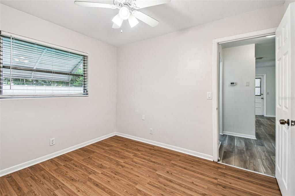 Activo con contrato: $329,000 (2 camas, 1 baños, 892 Pies cuadrados)