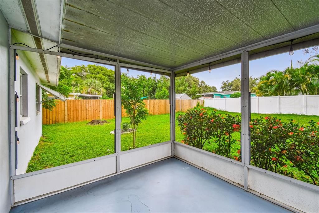 Activo con contrato: $329,000 (2 camas, 1 baños, 892 Pies cuadrados)