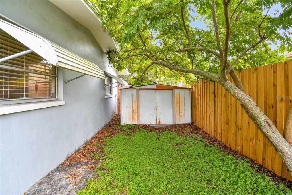 Activo con contrato: $329,000 (2 camas, 1 baños, 892 Pies cuadrados)