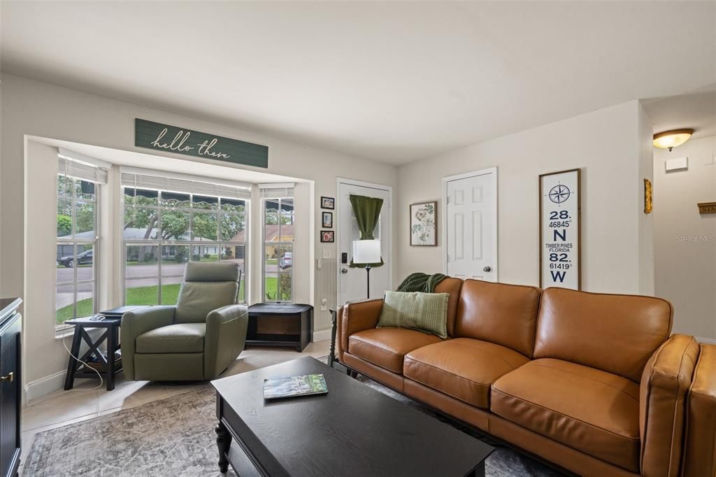 For Sale: $229,900 (2 beds, 2 baths, 1179 Square Feet)