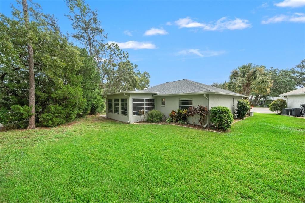 For Sale: $229,900 (2 beds, 2 baths, 1179 Square Feet)