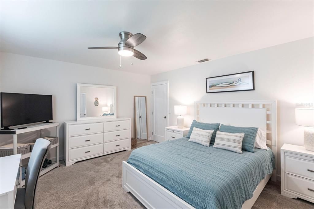 待售: $729,000 (3 贝兹, 2 浴室, 1424 平方英尺)